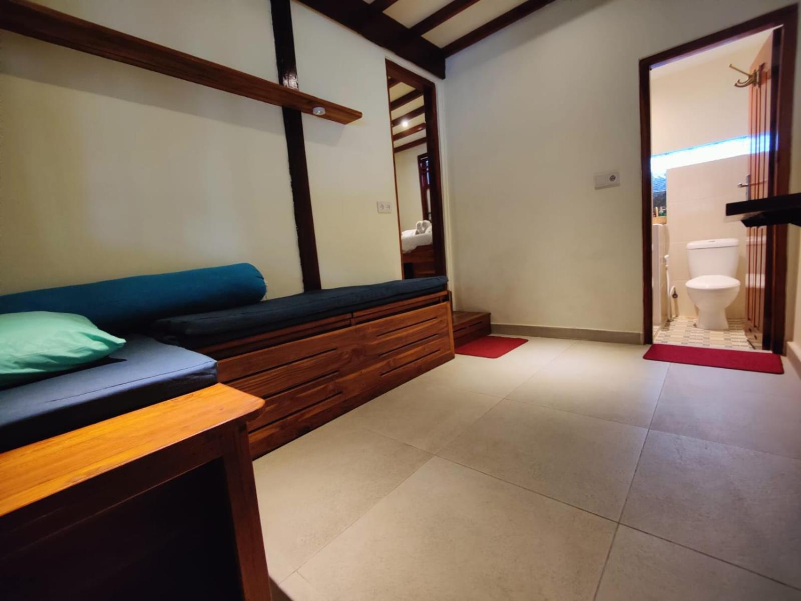 Cool Breeze Authentic Hotel Labuan Bajo Komodo Екстериор снимка